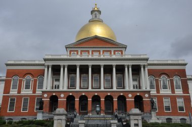 Massachusetts eyalet evi