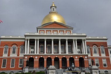 Massachusetts eyalet evi