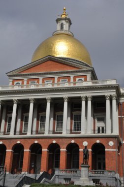 Massachusetts eyalet evi