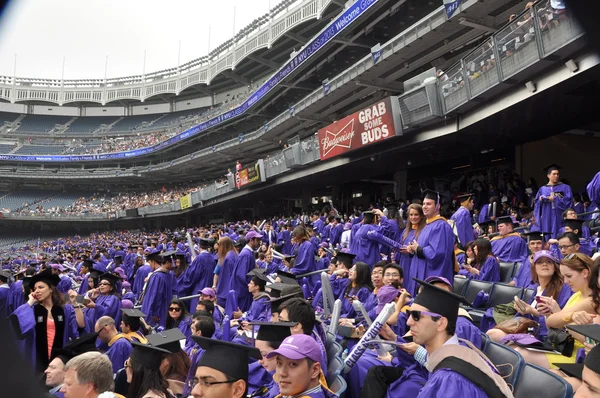 New York University (NYU) 181st Commencement Ceremony — Stock Photo, Image