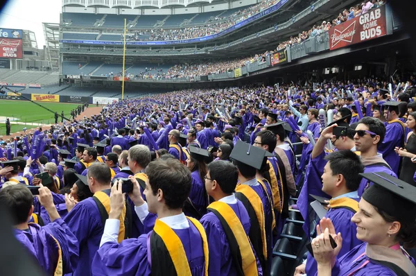 New York Üniversitesi (Nyu) 181st mezuniyet töreni