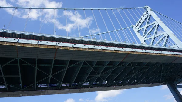 Benjamin Franklin Bridge en Filadelfia —  Fotos de Stock