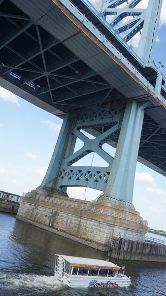 Benjamin Franklin Bridge in Philadelphia — Stock Photo, Image