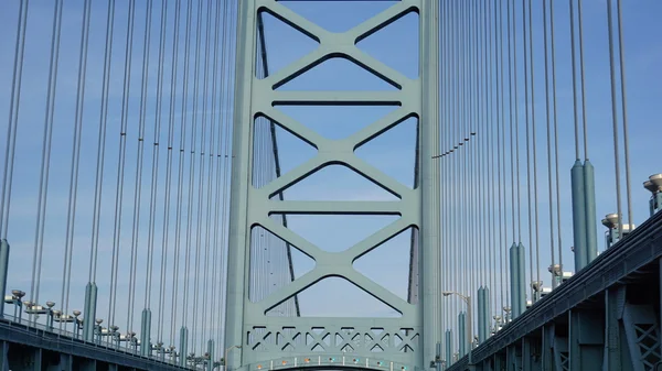 Benjamin Franklin Bridge na Filadélfia — Fotografia de Stock