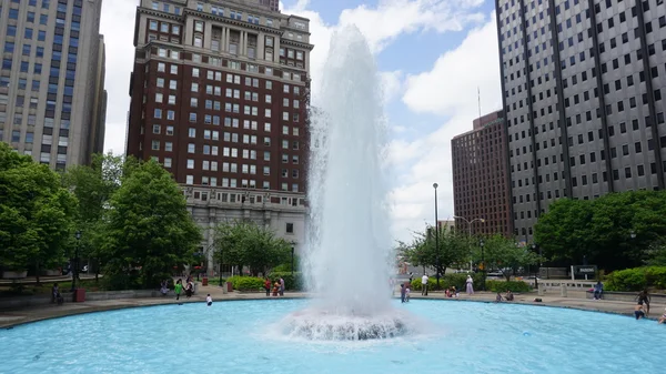 Fontein op Love Park in Philadelphia — Stockfoto