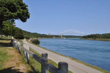 Cape Cod Kanalı 'ndaki Sagamore Köprüsü