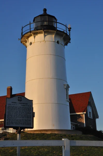 Nobska φάρο στο δάσος τρύπα στο Cape Cod — Φωτογραφία Αρχείου