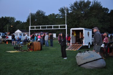 Şafakta 2015 Plainville yangın şirket sıcak hava balon Festivali açılışında balon