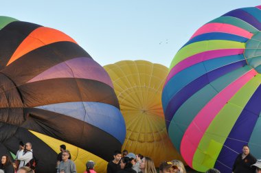 Şafakta 2015 Plainville yangın şirket sıcak hava balon Festivali açılışında balon