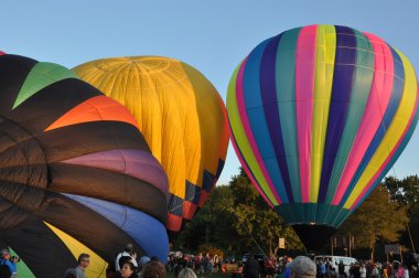 Şafakta 2015 Plainville yangın şirket sıcak hava balon Festivali açılışında balon