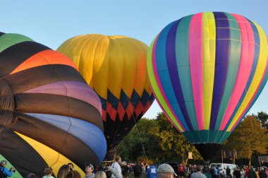Şafakta 2015 Plainville yangın şirket sıcak hava balon Festivali açılışında balon