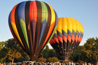 Şafakta 2015 Plainville yangın şirket sıcak hava balon Festivali açılışında balon