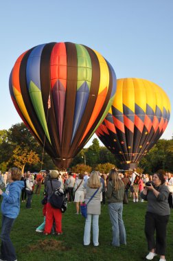 Şafakta 2015 Plainville yangın şirket sıcak hava balon Festivali açılışında balon