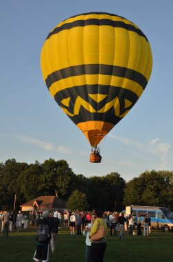 Şafakta 2015 Plainville yangın şirket sıcak hava balon Festivali açılışında balon