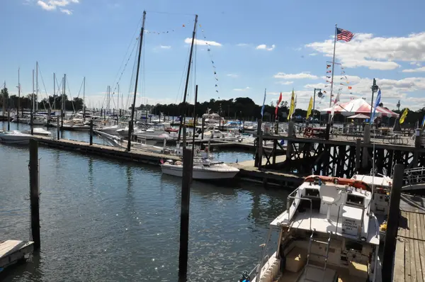 Captain's Cove in Bridgeport, Connecticut — Stock Photo, Image