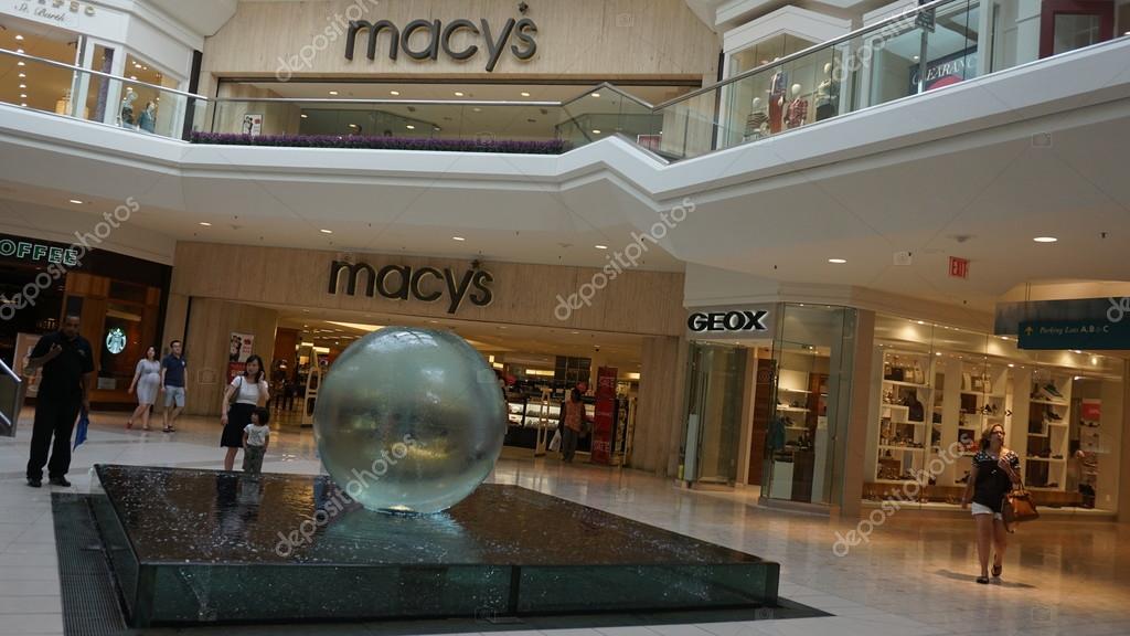 The Mall at Short Hills in New Jersey — Stock Editorial Photo