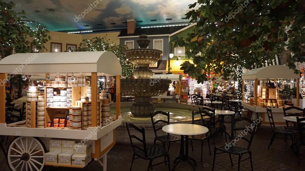 WILLIAMSBURG, VA - SEP 9: Yankee Candle Village in Williamsburg, Virginia, as seen on Sep 8, 2015. The store has over 400,000 candles in more than 200 different famous Yankee Candle scents.
