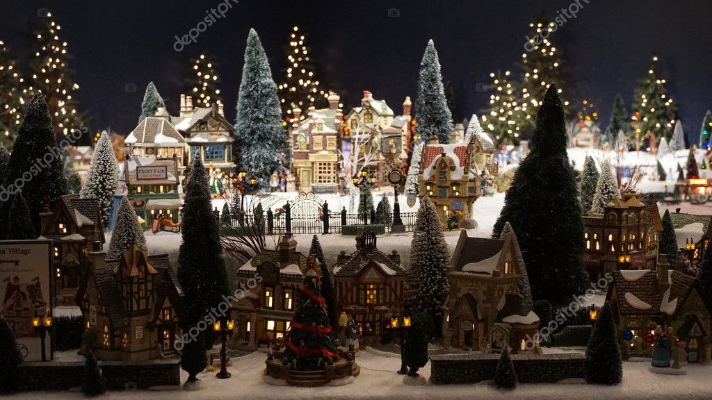 WILLIAMSBURG, VA - SEP 9: Yankee Candle Village in Williamsburg, Virginia, as seen on Sep 8, 2015. The store has over 400,000 candles in more than 200 different famous Yankee Candle scents.