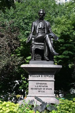 NEW YORK NY - 3 AUG: William H. Seward 'ın 3 Ağustos 2024' te New York 'taki Madison Square Park' taki heykeli.