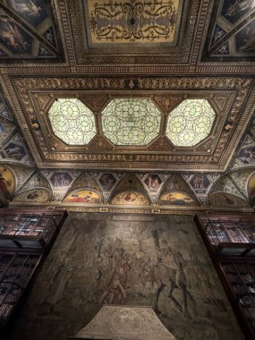 NEW YORK, NY - 3 AUG: New York 'taki Morgan Kütüphanesi ve Müzesi' nde J. Pierpont Morgan Kütüphanesi, 3 Ağustos 2024.