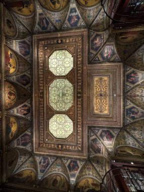 NEW YORK, NY - 3 AUG: New York 'taki Morgan Kütüphanesi ve Müzesi' nde J. Pierpont Morgan Kütüphanesi, 3 Ağustos 2024.