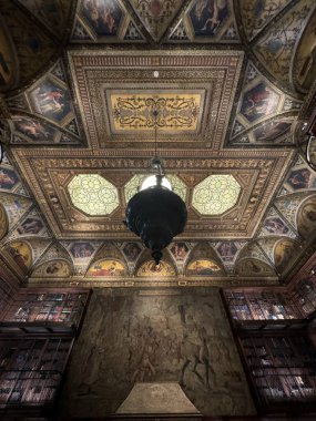 NEW YORK, NY - 3 AUG: New York 'taki Morgan Kütüphanesi ve Müzesi' nde J. Pierpont Morgan Kütüphanesi, 3 Ağustos 2024.