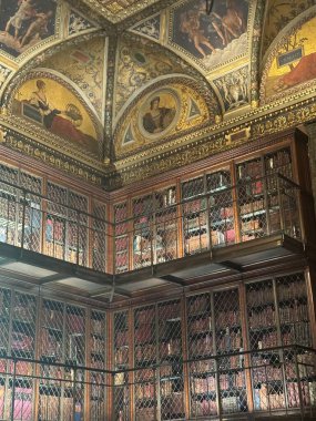 NEW YORK, NY - 3 AUG: New York 'taki Morgan Kütüphanesi ve Müzesi' nde J. Pierpont Morgan Kütüphanesi, 3 Ağustos 2024.