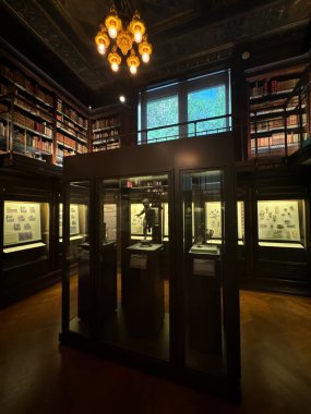 NEW YORK, NY - 3 AUG: New York 'taki Morgan Kütüphanesi ve Müzesi' nde J. Pierpont Morgan Kütüphanesi, 3 Ağustos 2024.