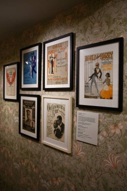 NEW YORK NY - 3 AUG: New York 'taki Toplum İllüstratörleri Müzesi' nde sergi, 3 Ağustos 2024.