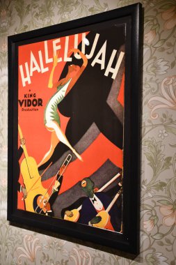 NEW YORK NY - 3 AUG: New York 'taki Toplum İllüstratörleri Müzesi' nde sergi, 3 Ağustos 2024.