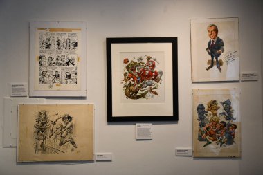 NEW YORK NY - 3 AUG: New York 'taki Toplum İllüstratörleri Müzesi' nde sergi, 3 Ağustos 2024.