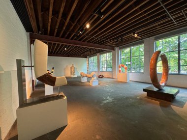 NEW YORK NY - 24 AUG: New York 'taki Noguchi Müzesi' nde sergi, 24 Ağustos 2024.