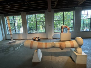 NEW YORK NY - 24 AUG: New York 'taki Noguchi Müzesi' nde sergi, 24 Ağustos 2024.