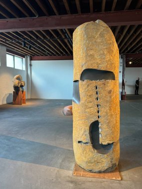 NEW YORK NY - 24 AUG: New York 'taki Noguchi Müzesi' nde sergi, 24 Ağustos 2024.