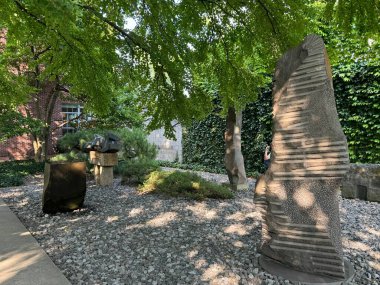 NEW YORK NY - 24 AUG: New York 'taki Noguchi Müzesi' nde sergi, 24 Ağustos 2024.