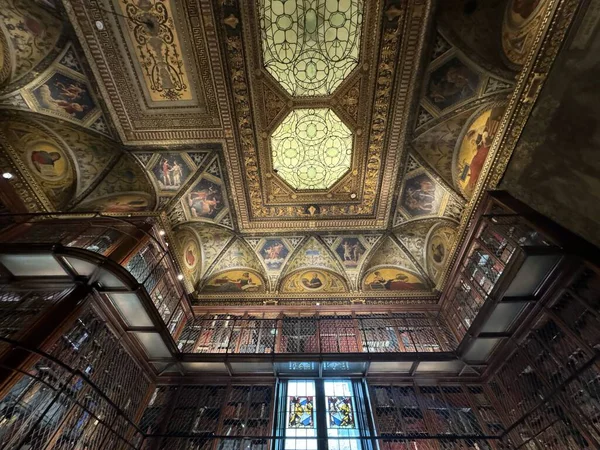 NEW YORK, NY - 3 AUG: New York 'taki Morgan Kütüphanesi ve Müzesi' nde J. Pierpont Morgan Kütüphanesi, 3 Ağustos 2024.