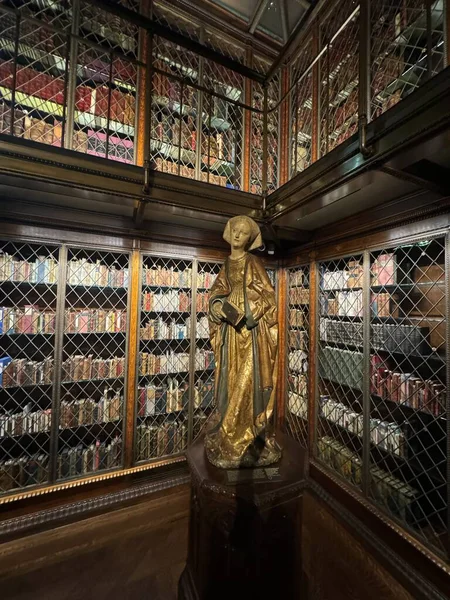 NEW YORK, NY - 3 AUG: New York 'taki Morgan Kütüphanesi ve Müzesi' nde J. Pierpont Morgan Kütüphanesi, 3 Ağustos 2024.