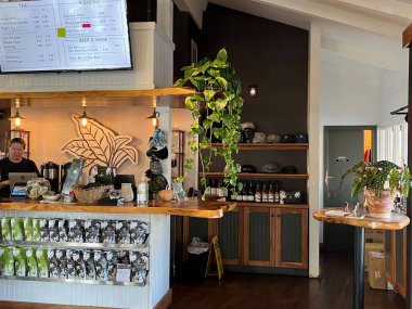 KAILUA KONA HI - 11 AUG: Kona Kahve ve Çay Hawaii 'deki Kailua Kona' da, 11 Ağustos 2022 'de görüldüğü gibi.