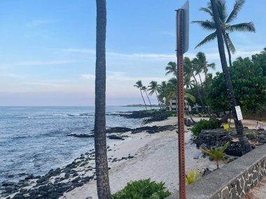 Hawaii 'deki Büyük Ada' da, Kailua Kona 'da Lyman Plajı