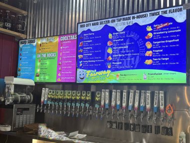 16 Eylül 2025 'te Rochester, Minnesota' daki Kinney Creek Bira Fabrikası 'nda görüldüğü gibi..