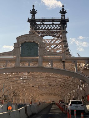 NEW YORK NY - 8 SEP New York 'taki Queensboro Köprüsü, 8 Eylül 2025.