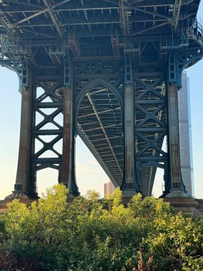 BROOKLYN, New York - 15 Eylül 2024 'te Brooklyn' den Manhattan Köprüsü 'nün görüntüsü.