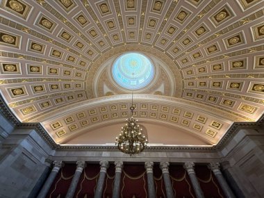 WASHINGTON DC - 4 Temmuz 2025 'te Washington DC' deki ABD Kongresi Ziyaretçi Merkezi 'nde Rotunda' da sergiler.