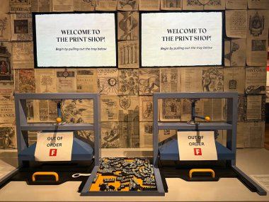 WASHINGTON DC - 5 Temmuz 2025 'te Washington' daki Folger Shakespeare Kütüphanesi 'nde sergi.