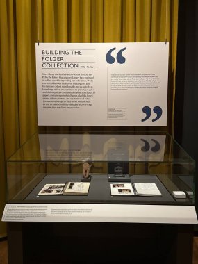 WASHINGTON DC - 5 Temmuz 2025 'te Washington' daki Folger Shakespeare Kütüphanesi 'nde sergi.