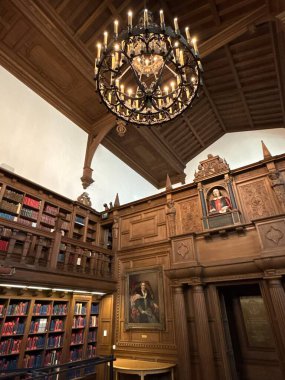 WASHINGTON DC - 5 Temmuz 2025 'te Washington' da Folger Shakespeare Kütüphanesi 'nde görülen okuma odası.