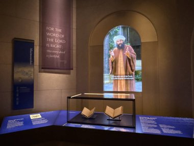 WASHINGTON DC - 5 Temmuz 2025 'te Washington DC' deki İncil Müzesi 'nde İncil Tarihi sergisi.