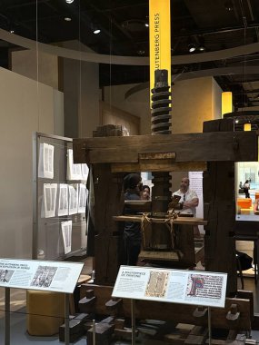 WASHINGTON DC - 5 Temmuz 2025 'te Washington DC' deki İncil Müzesi 'nde İncil' in Etkisi sergisi.