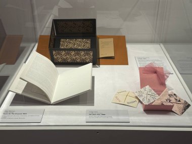 WASHINGTON DC - 6 Temmuz 2025 'te Washington DC' deki Ulusal Kadın Müzesi 'nde (NMWA) Radikal Alterasyon sergisi.