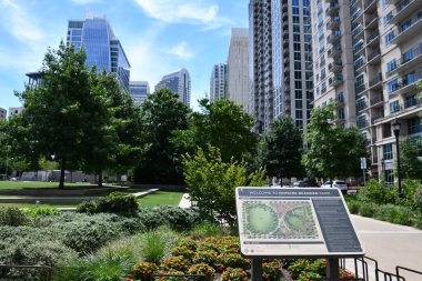 CHARLOTTE NC - 1 Temmuz 2021 'de Kuzey Carolina' daki Charlotte şehrinde görüldüğü gibi.